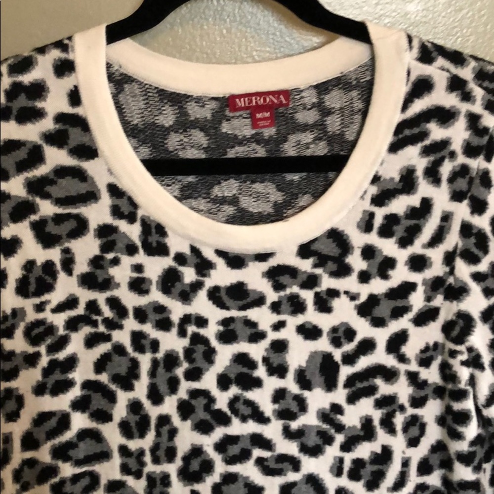 Sweater - Picture 2 of 3